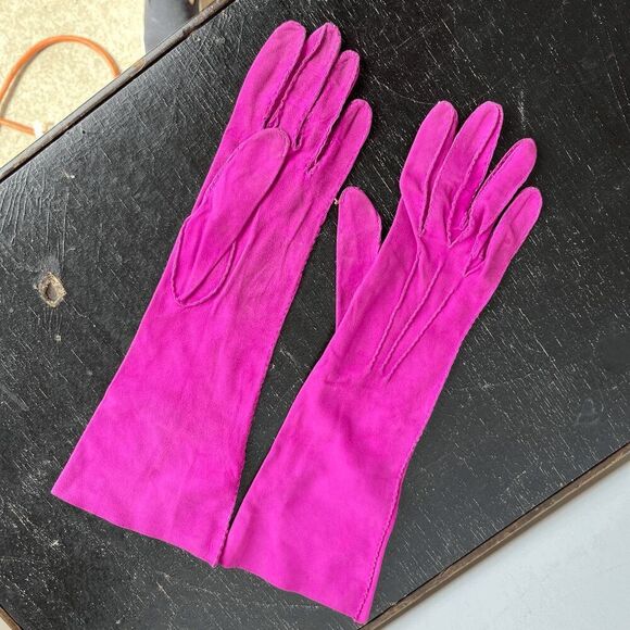 Vintage Pink Suede Gloves Size 6.5 Made in Argentina Opera Length - Picture 1 of 10